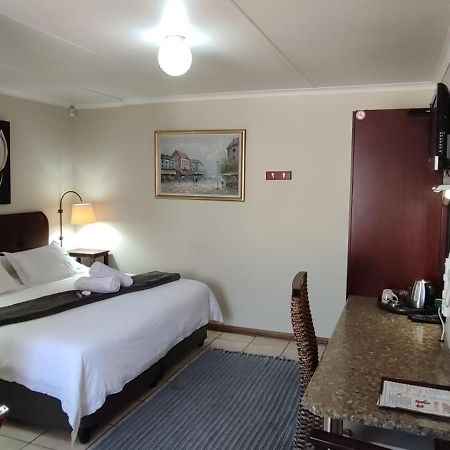 Premiere Guesthouse Bloemfontein Eksteriør billede