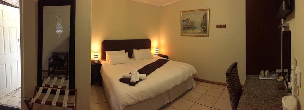 Premiere Guesthouse Bloemfontein Eksteriør billede
